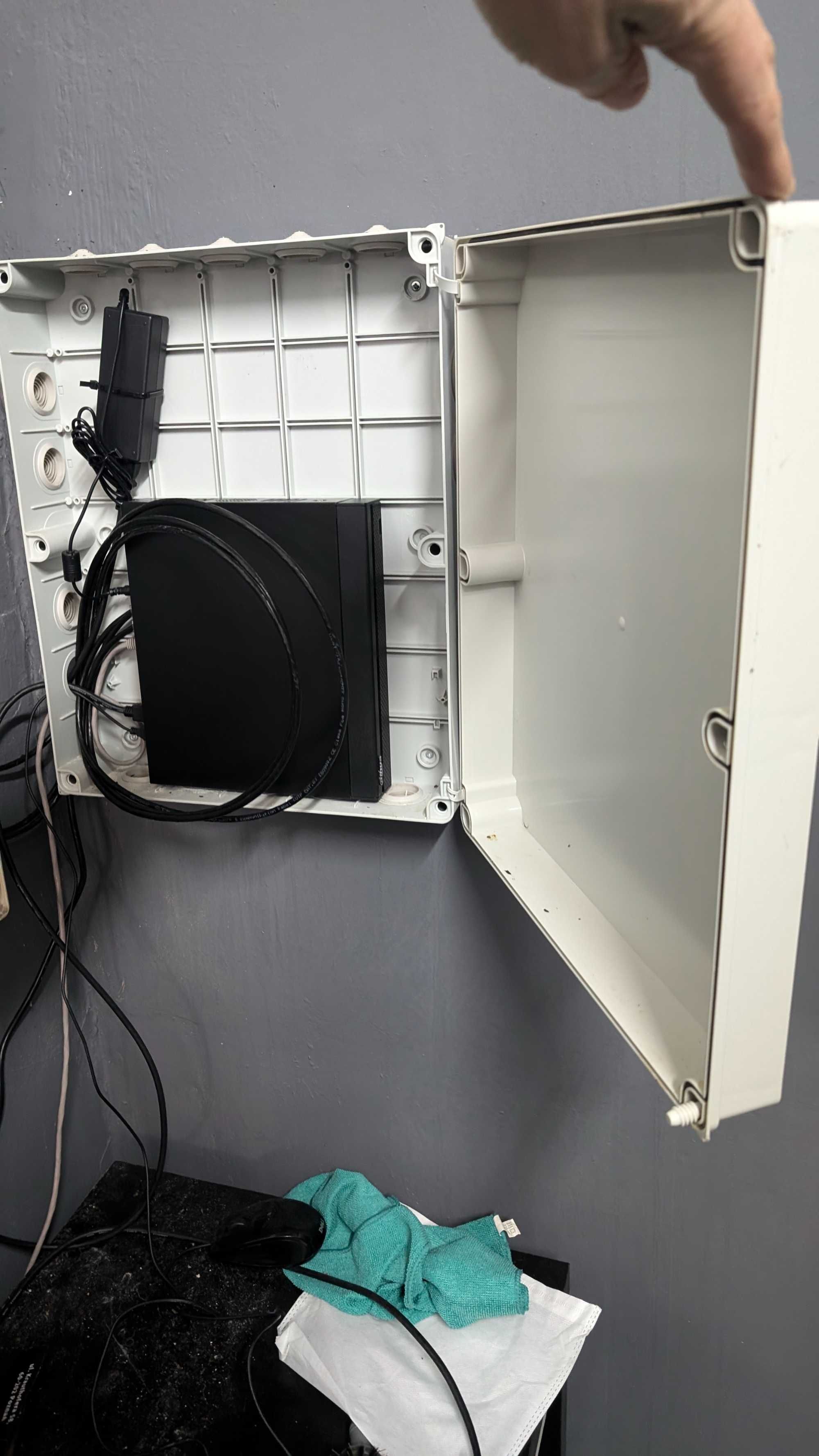 Zestaw Dahua 3 kamery  IP 5MP +rejestrator+ monitot+Dysk 2TB