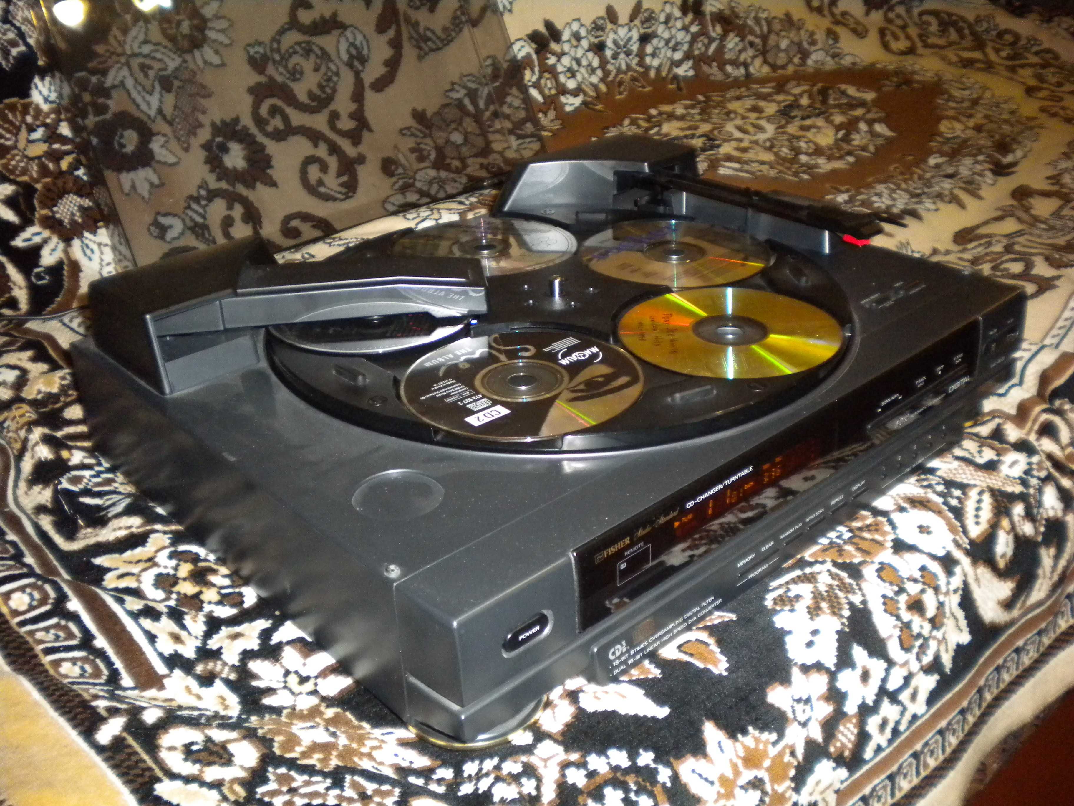 Fisher DAC 9025 Универсальный CD+винил проигрыватель.Очень редкий .