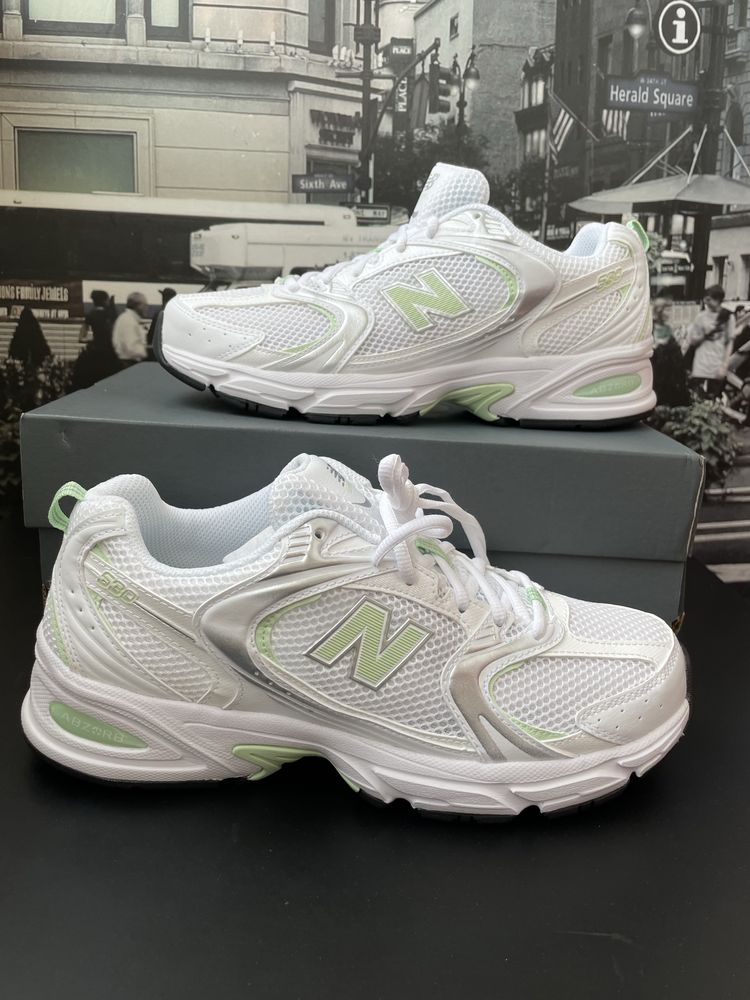 Кросівки New Balance 530 Оригінал EU 43 / US 9.5 / Устілка 27,5