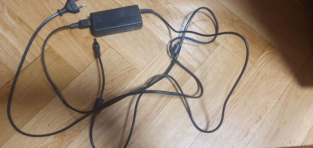 Продам ноутбук самсунг 15.6 диагональ