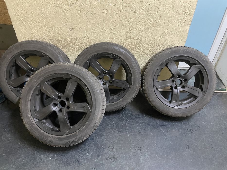 Продам комплек дисков  5/112//R17, с резиной 225/55 зима шипованая