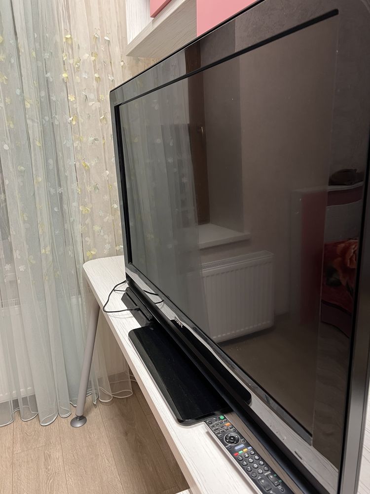 Телевизор Sony KDL-40S4000