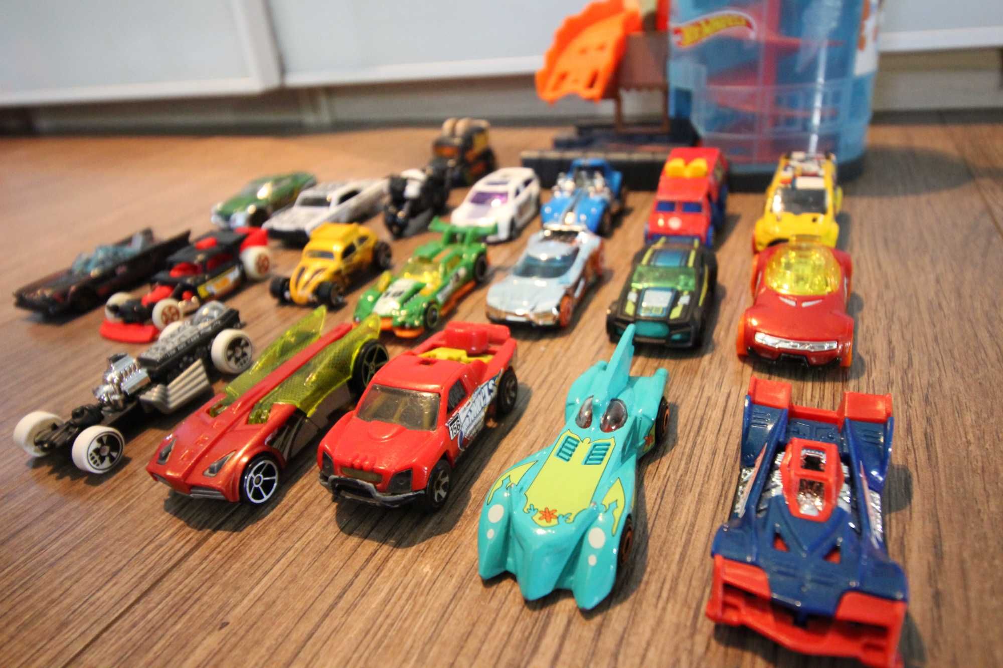 Zestaw hot wheels city zakręcona lodziarnia