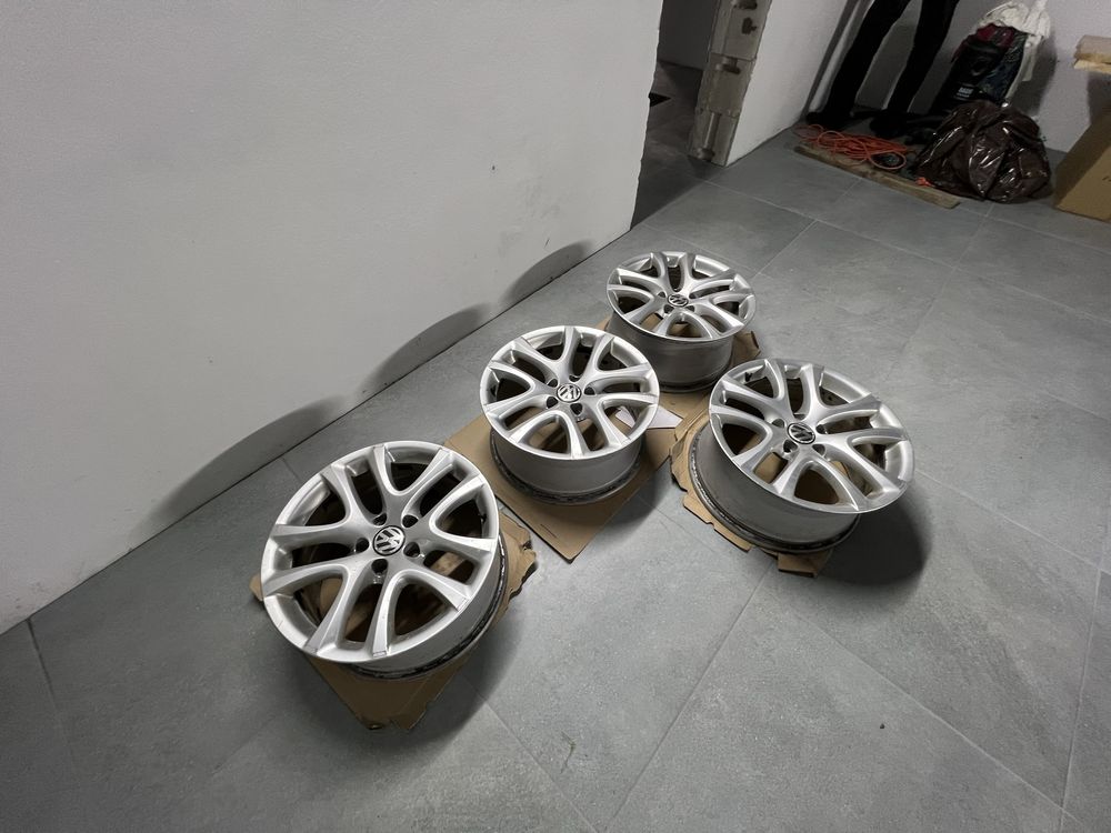 Oryginalne felgi VW 5x112 8Jx17 ET41