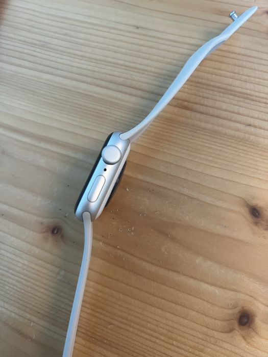 Apple Watch SE GPS 40mm Aluminio