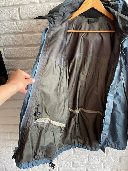 Вінтажна штормова мембранна куртка Arcteryx Goretex