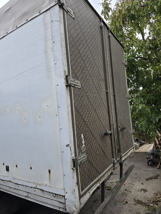 Автомобіль Мерседес Бенц 814