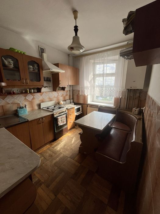 Оренда кімнати в 2 кімнатній