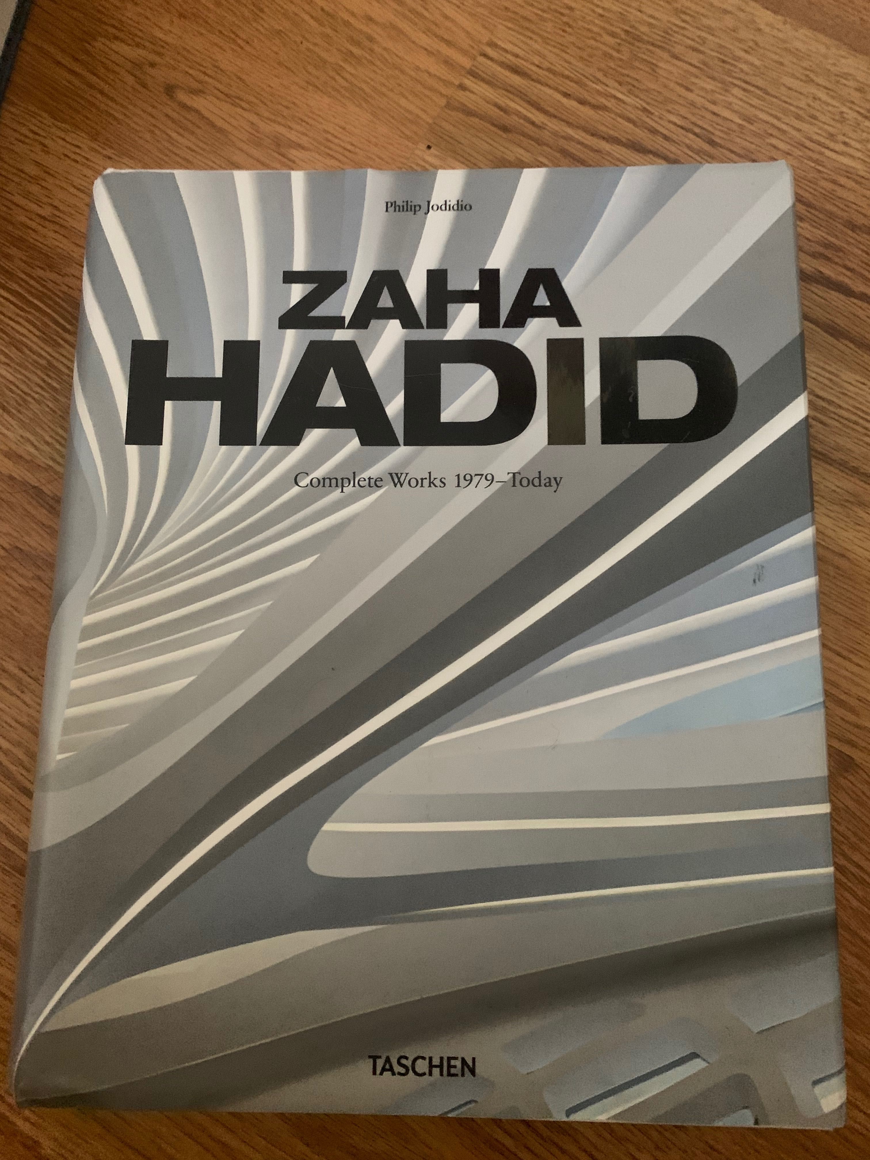 Книга Zaha Hadid. Complete Works 1979–Today. 2020 Edition