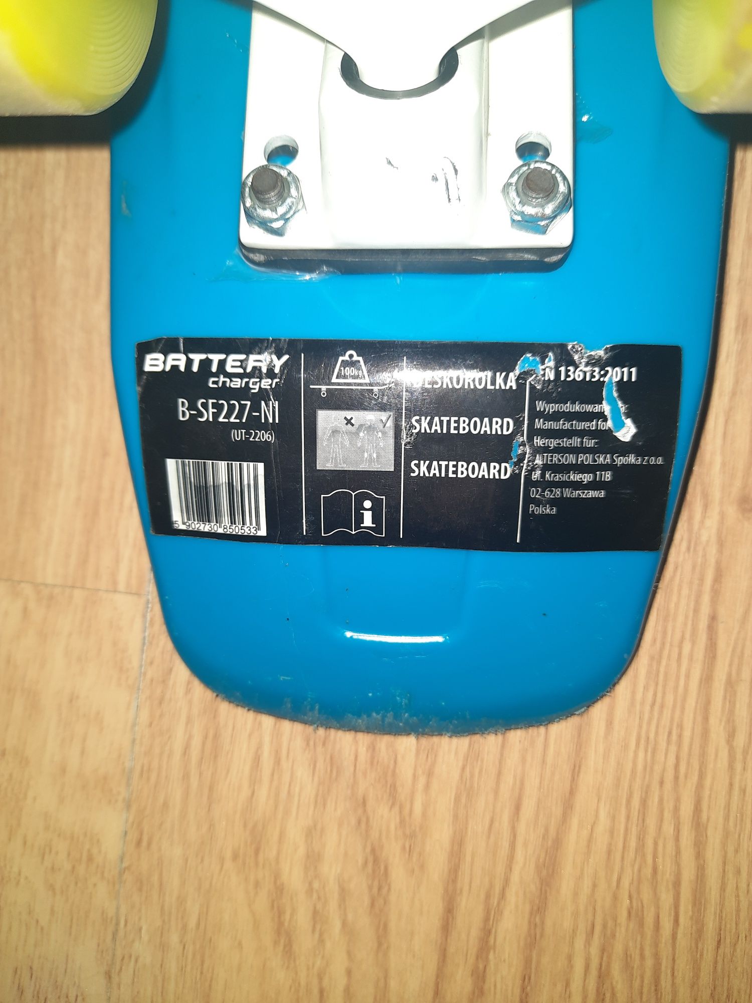Deskorolka fiszka battery charger