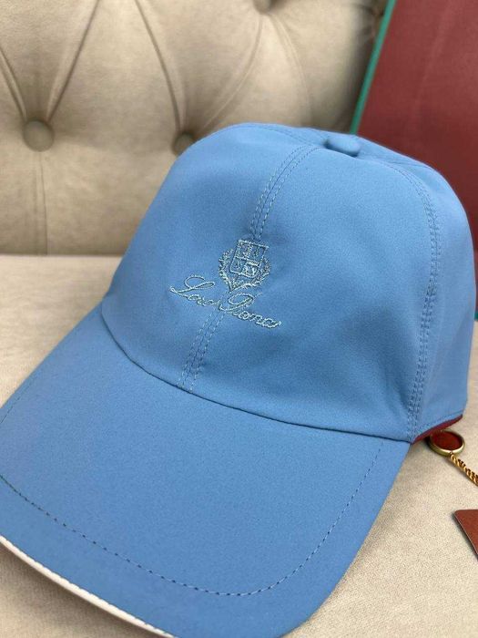 Голубая кепка Loro Piana кепка с вышивкой Лоро Пиана gu603
