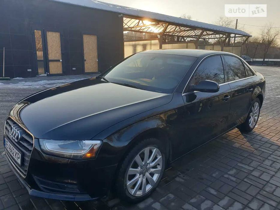 Продам Audi A4 2013