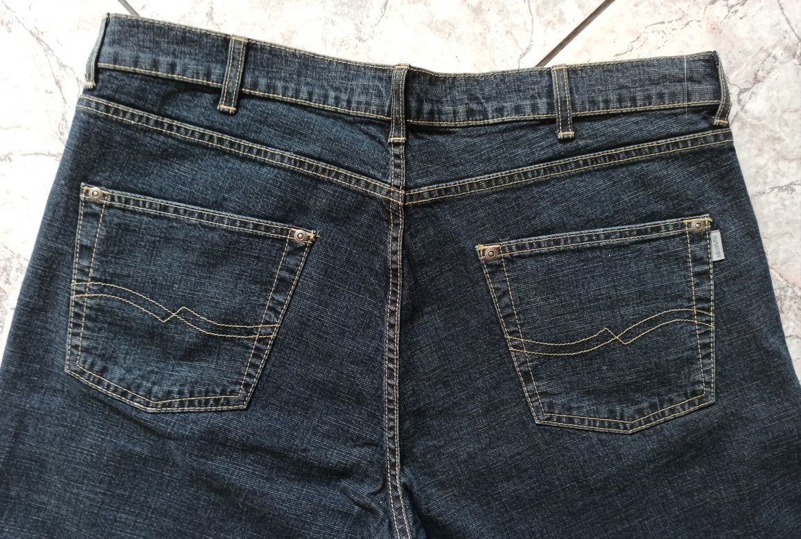 Jeansy męskie granatowe szerszy krój, bardzo długie. Redstar jeans