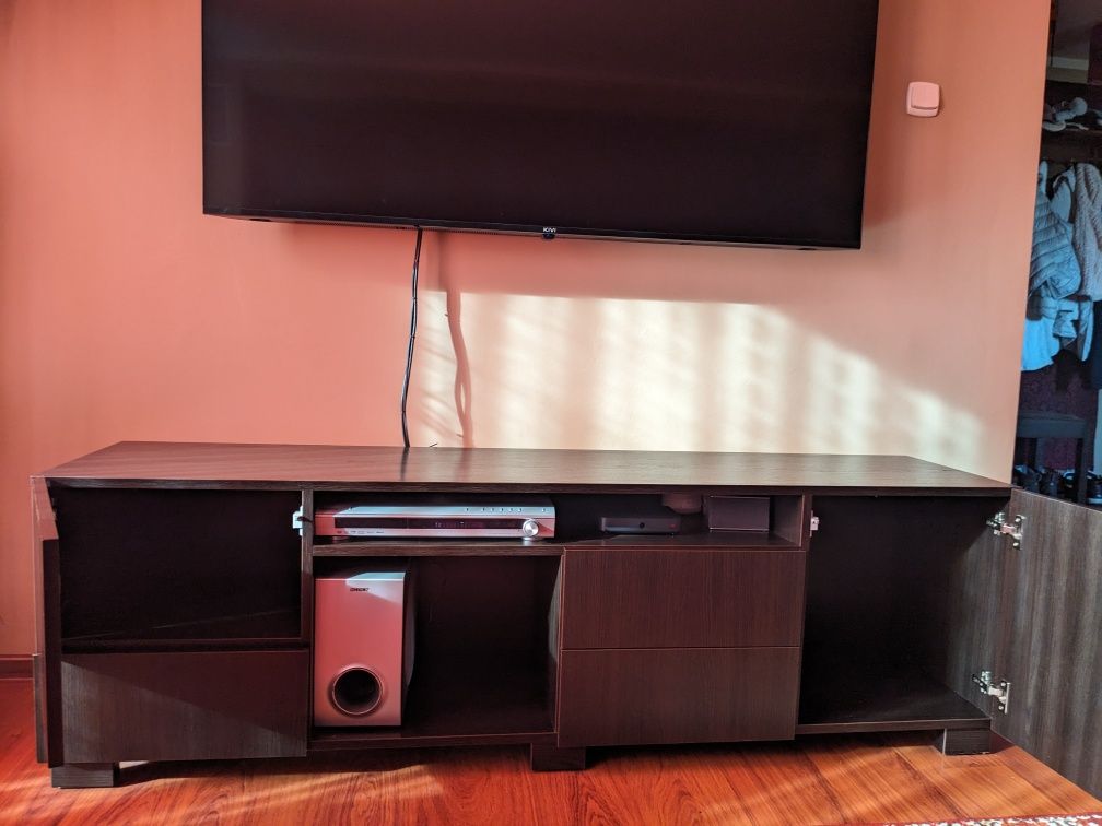 Szafka RTV pod telewizor