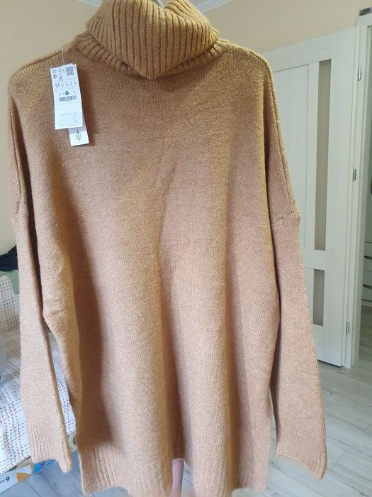 Stradivarius светр