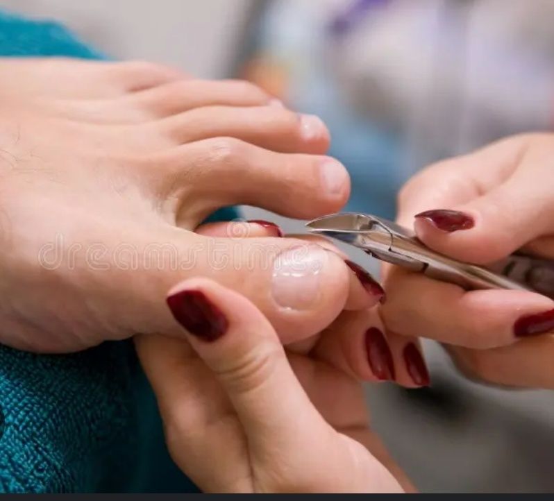 Pedicure no conforto do seu lar