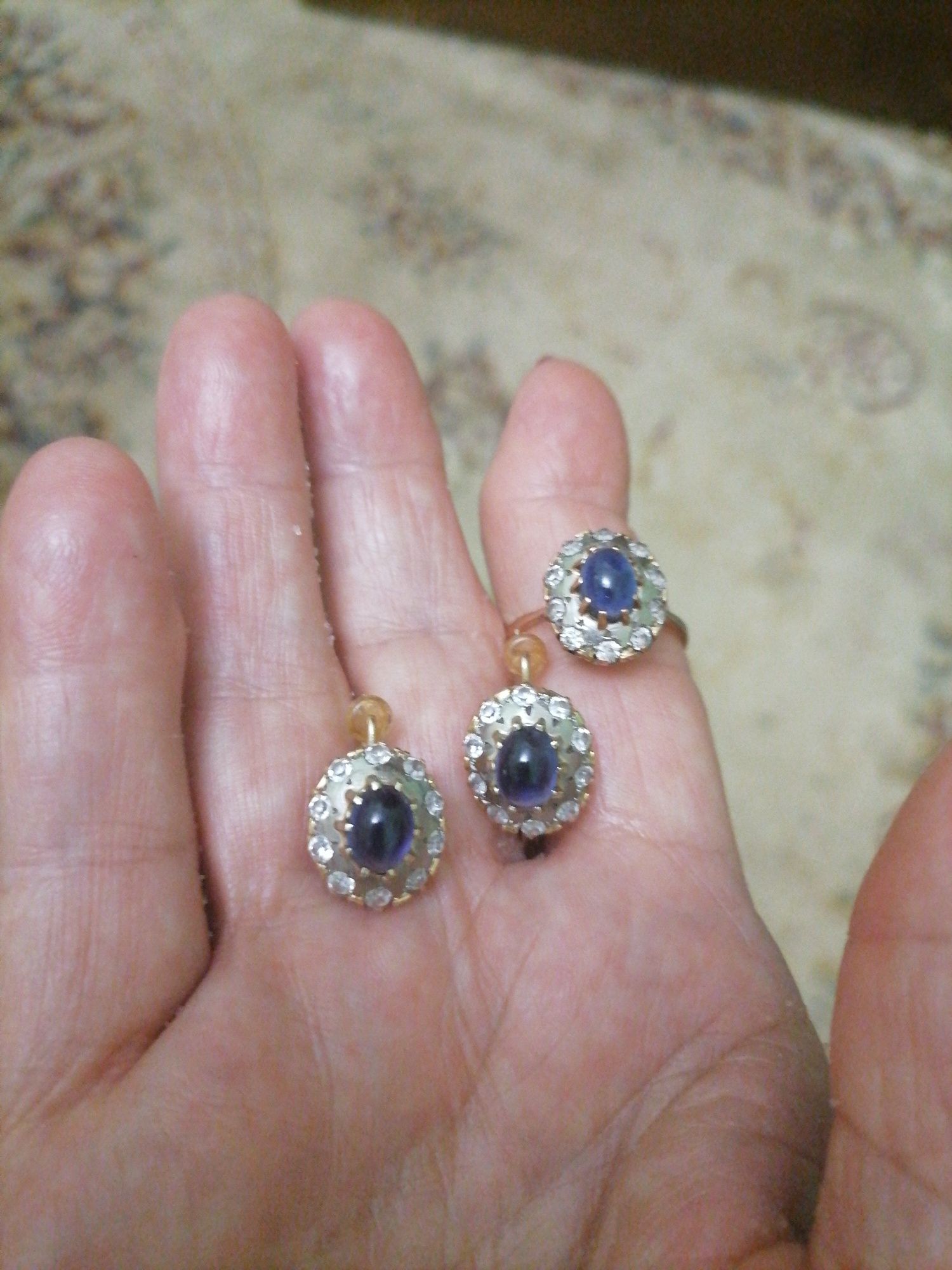 Сережки  и кольцо, набор  Ереван кого завода, модель кубашен.