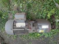 Silnik elektryczny z przekładnią