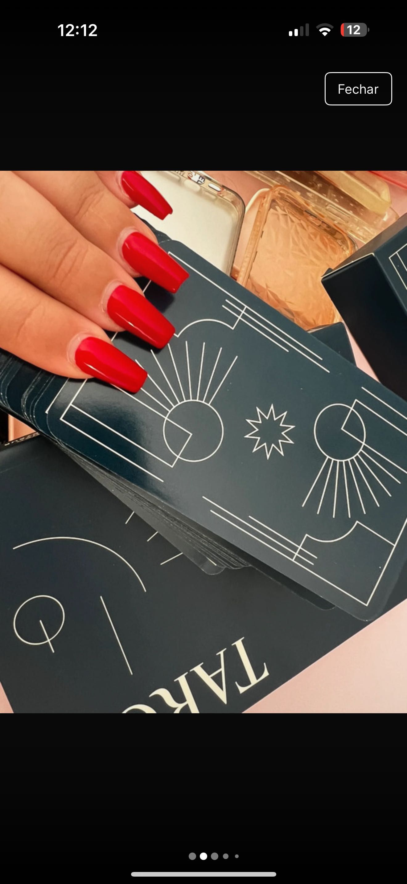Baralho tarot e livro