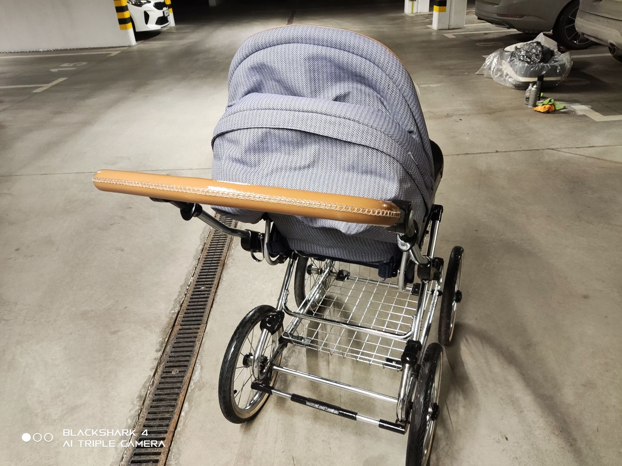 Wózek dla dziecka+ gondola ROAN