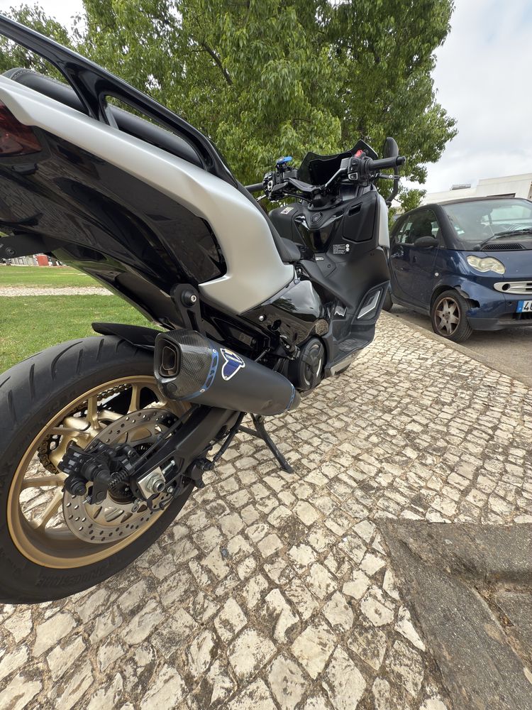 Yamaha Tmax 560 Tech Max