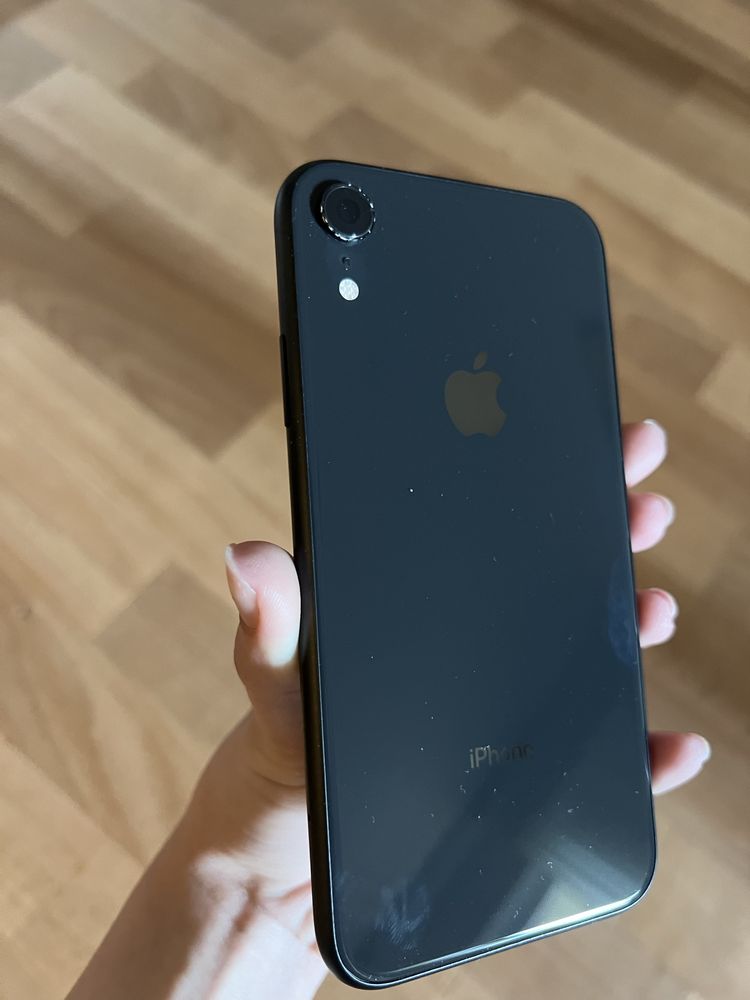 Iphone. XR128 top