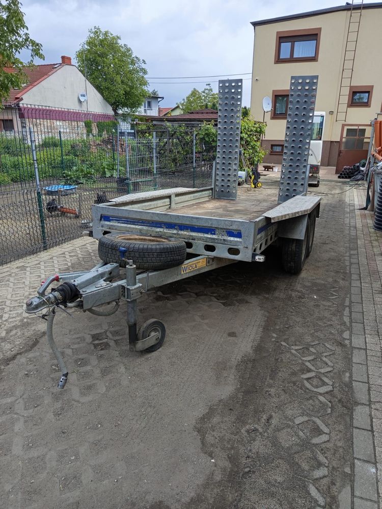 Przyczepka do przewozu mini koparki i mniejszych maszyn budowlanych