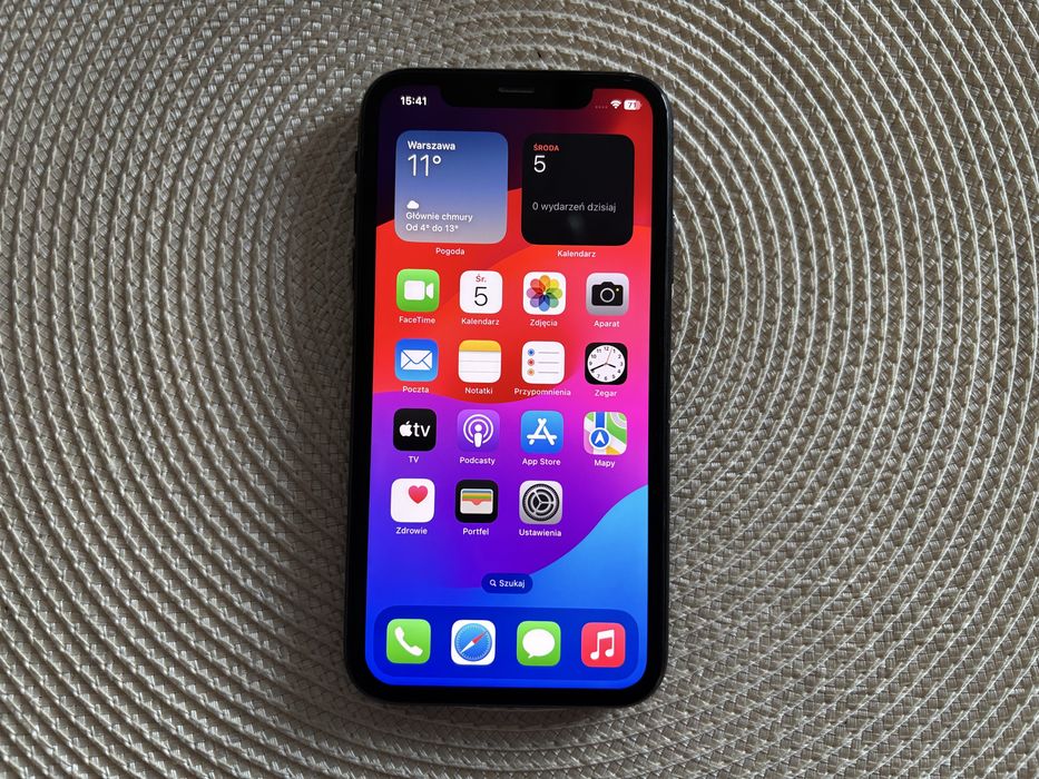 Okazja iphone XR 64gb Black, nowa bateria. Stan dobry, ladowarka, case