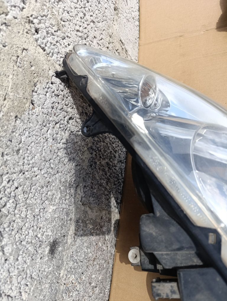 Фара ліва Peugeot 307 307 SW Пежо