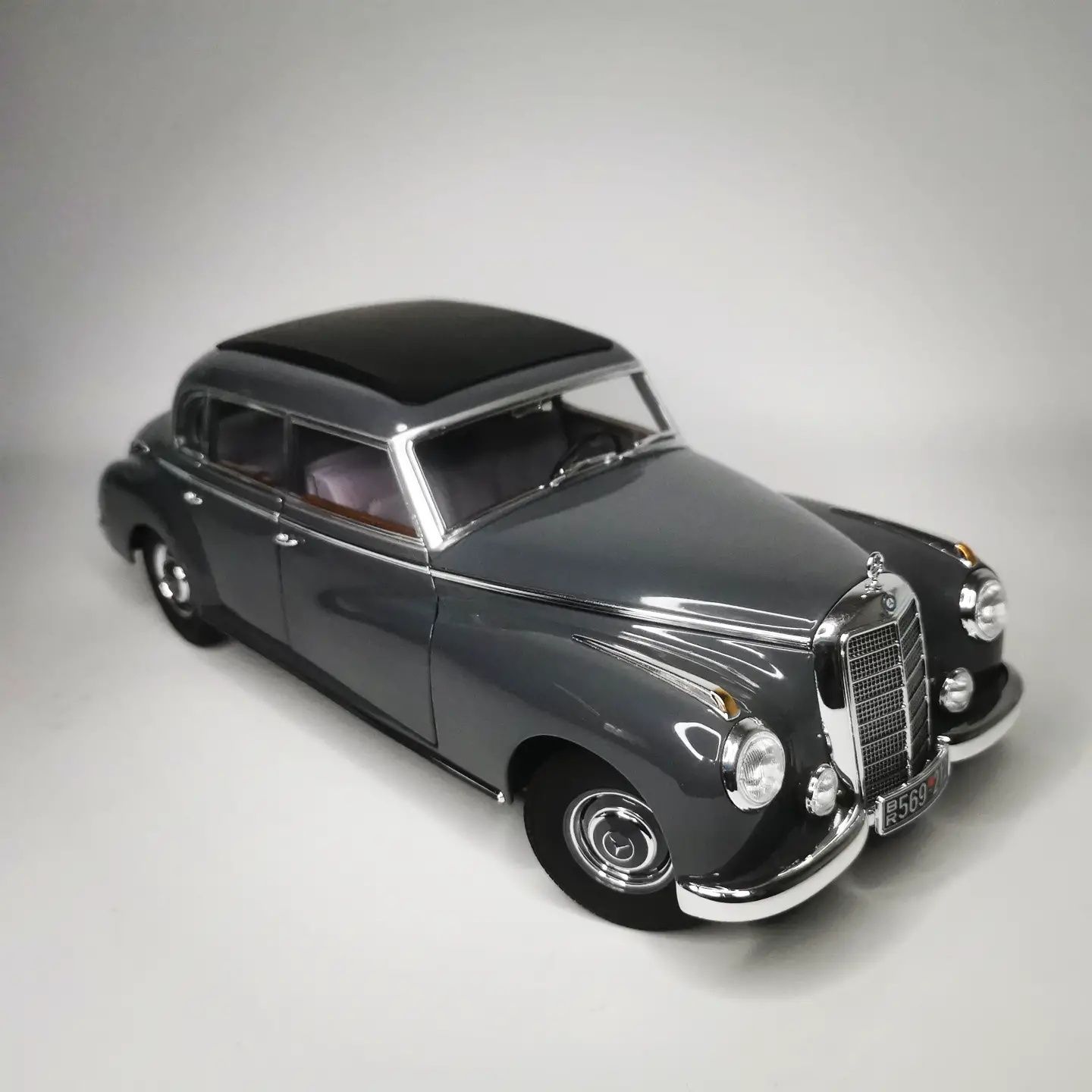 Norev Mercedes 300 1:18 dark Grey Otto kyosho autoart