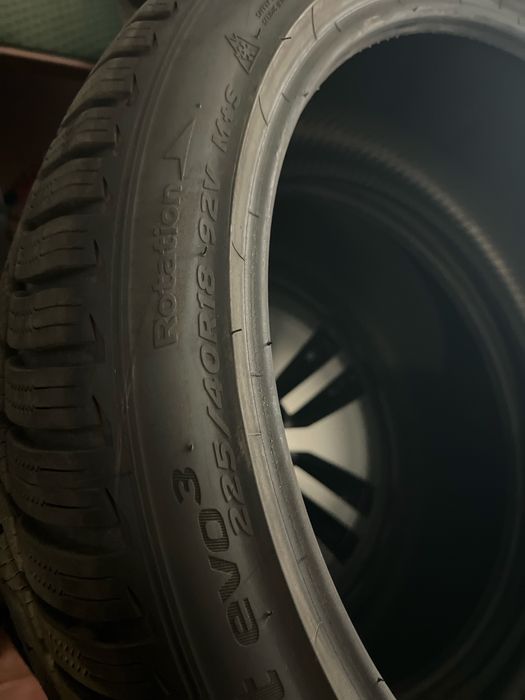 225/40r18 Hankook зима комплект 22г