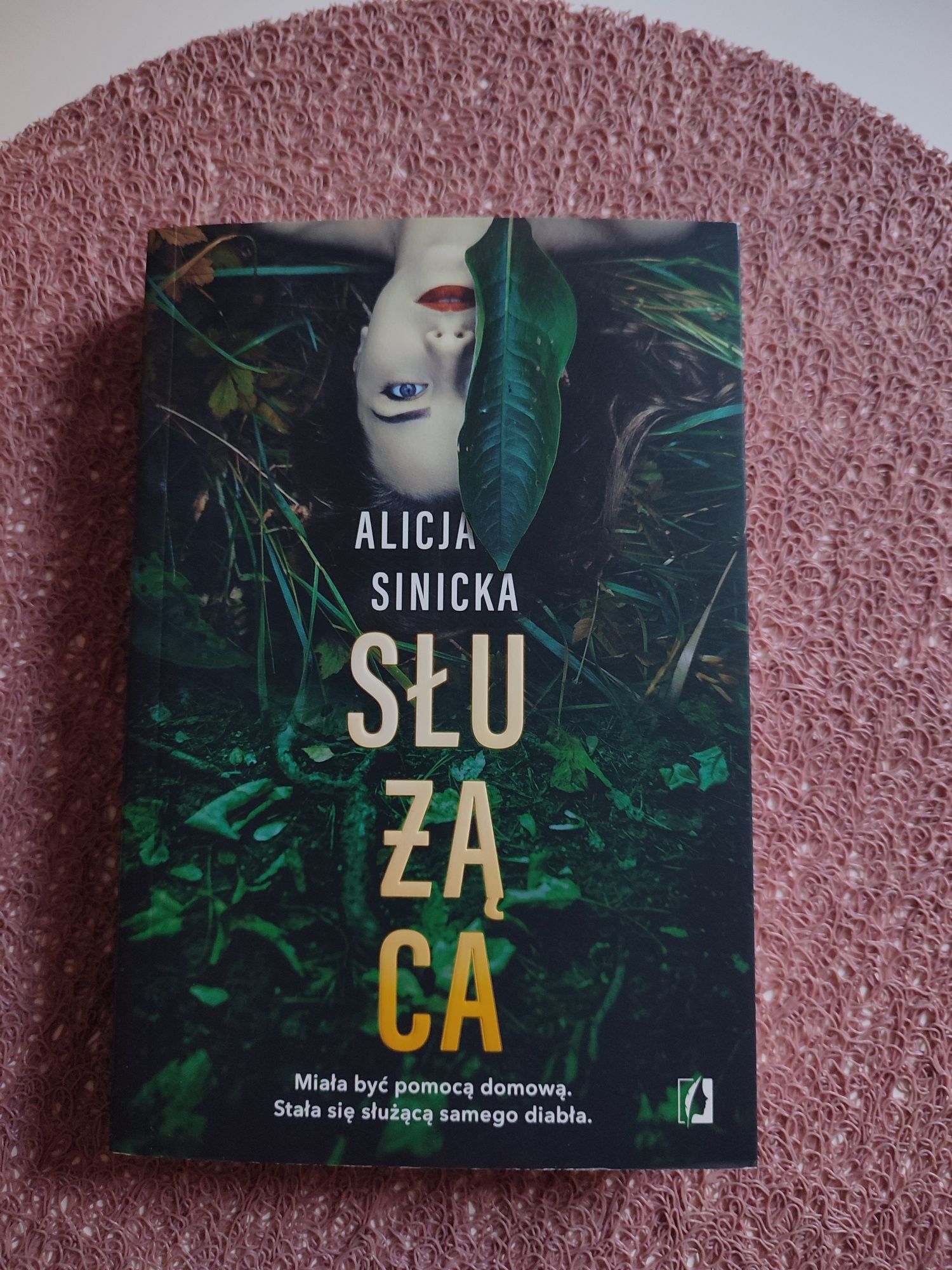 Alicja Sinicka "Służąca"