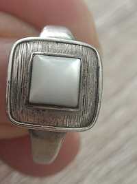 Pierścionek srebrny z uleksytem vintage