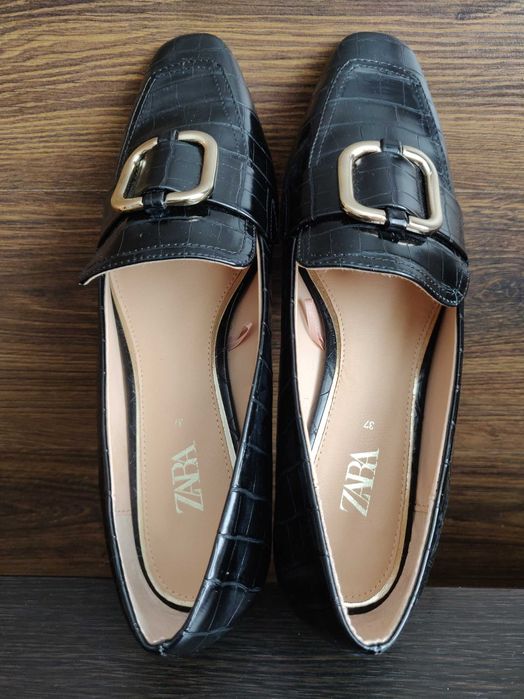 Лоферы Zara р. 37, стелька 24,5 см. под крокодилову кожу, новые