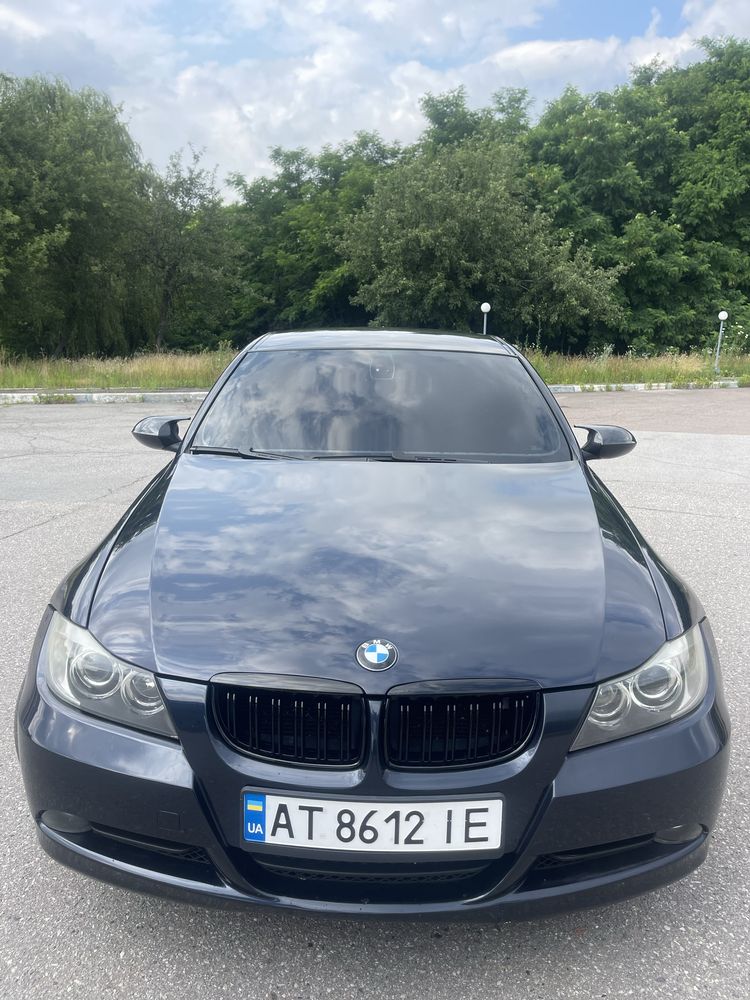 BMW E90   Чудовий стан