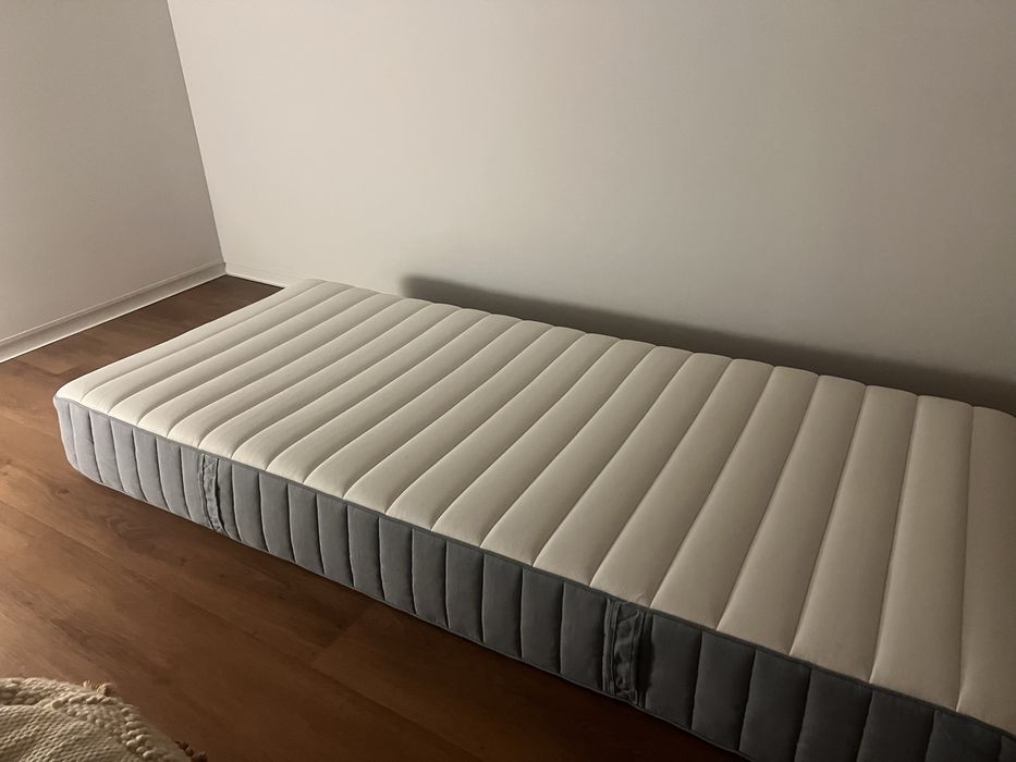Colchão solteiro 90cm IKEA Valevåg