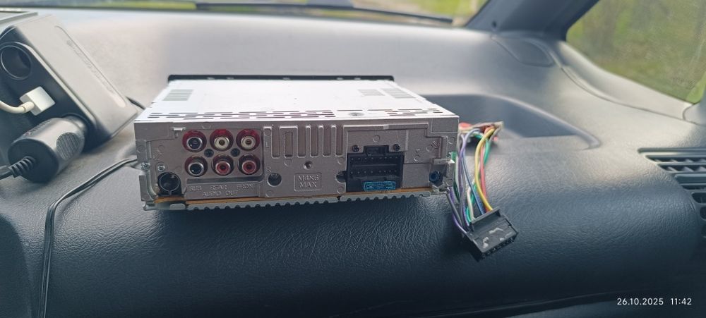 продам свій Sony CDX-GT620U

автомобільний CD/MP3/ресівер