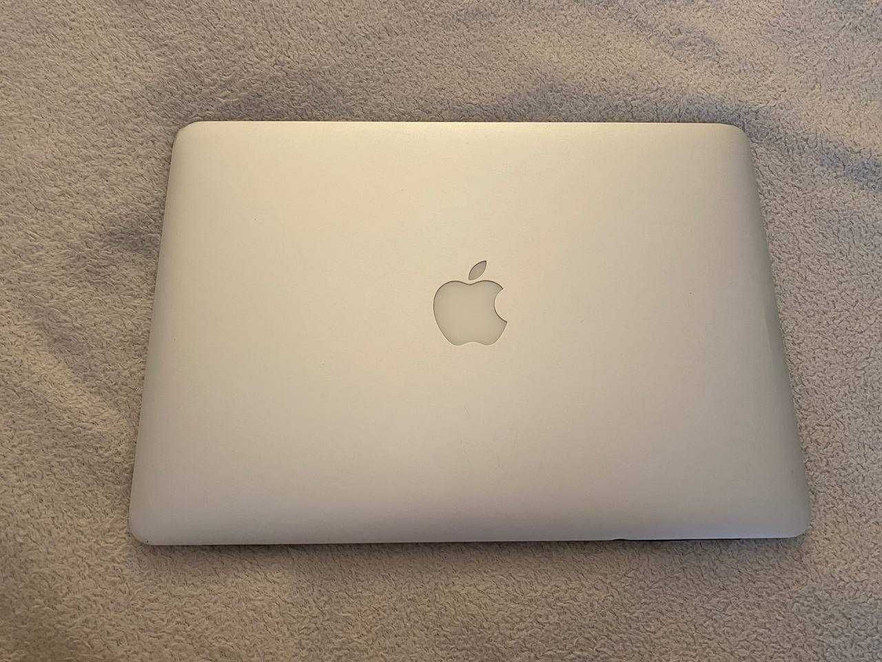 Apple Macbook Air 2014 i3