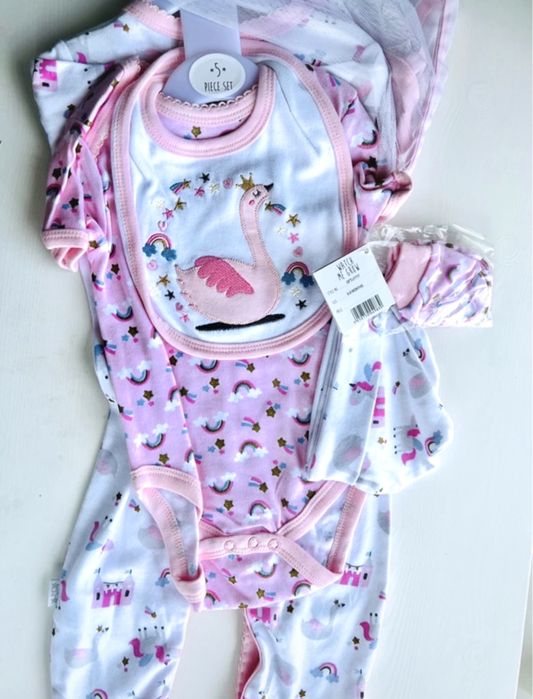 Zestaw dla noworodka Nowy Prezent 5 sztuk śpioszki body czapeczka 6-9