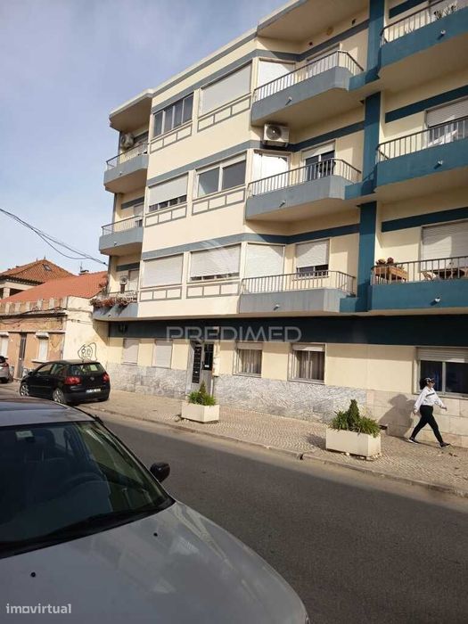 Apartamento T2 em Alhos Vedros.
