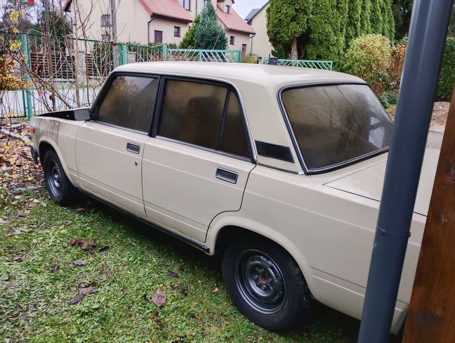 Lada 2107 rok 1987