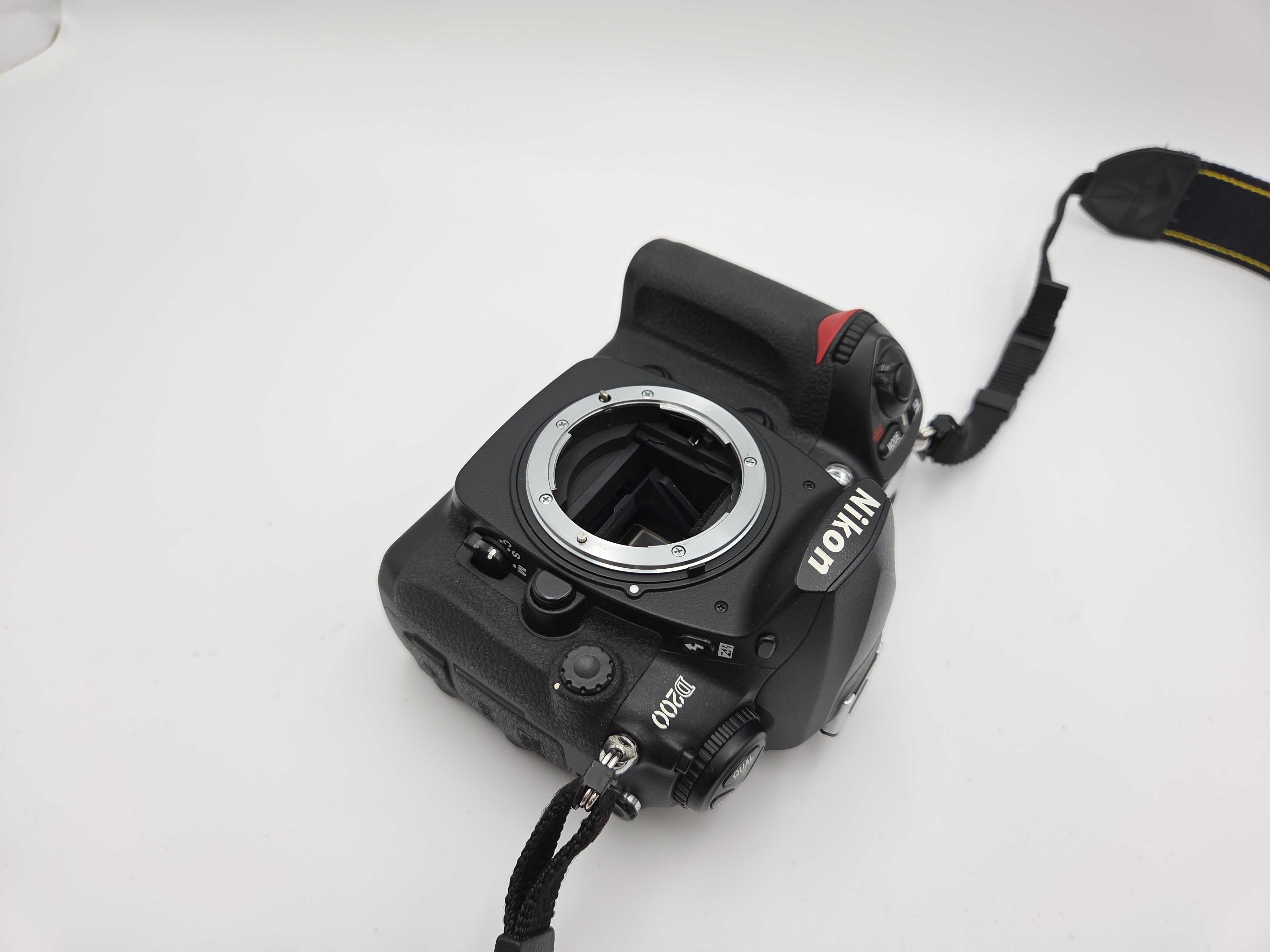 .Aparat Nikon D200 body - tylko 18 tys. zdjęć - stan idealny