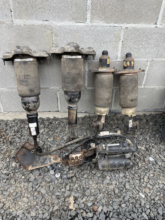 Продам пневмо балони компресор ауді алроуд