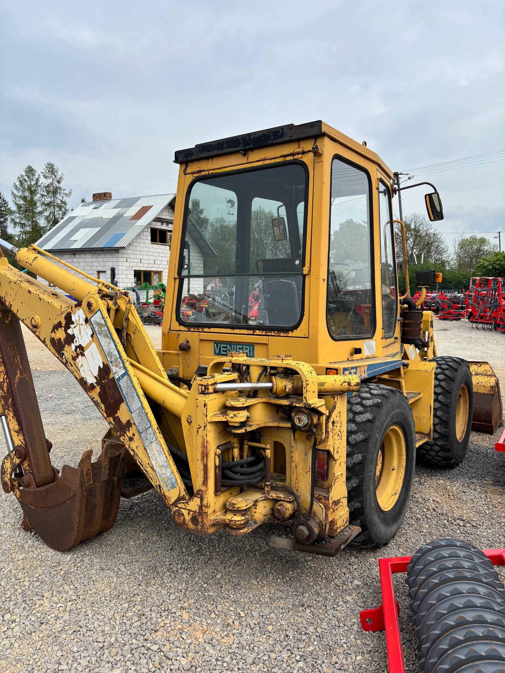 Koparko-ładowarka VENIERI4x4 ŁADOWARKA (JCB,CAT,Ostrówek,CASE)