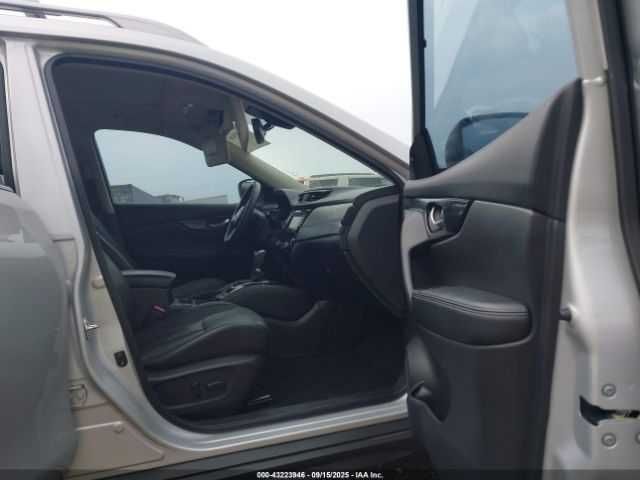 Nissan rogue SL 2019