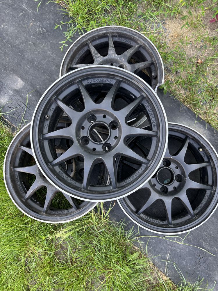 Литі диски R14 4x98 YAWHEELS – 3 цілі, 1 з дефектом