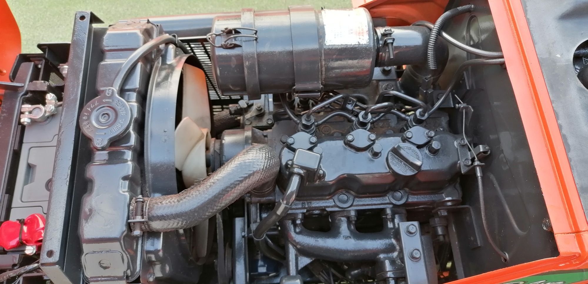 KUBOTA XB-1 /4X4 /3 cilindros 16cv/frese