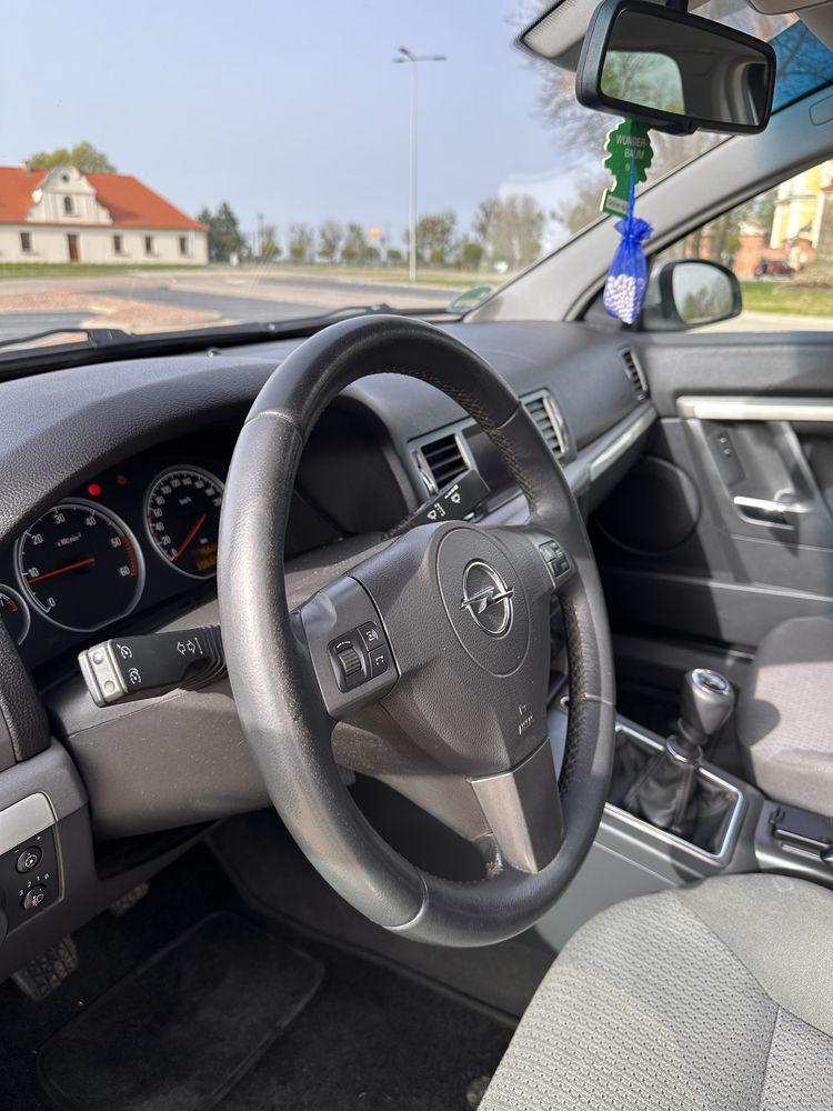 Opel Vectra C 150km