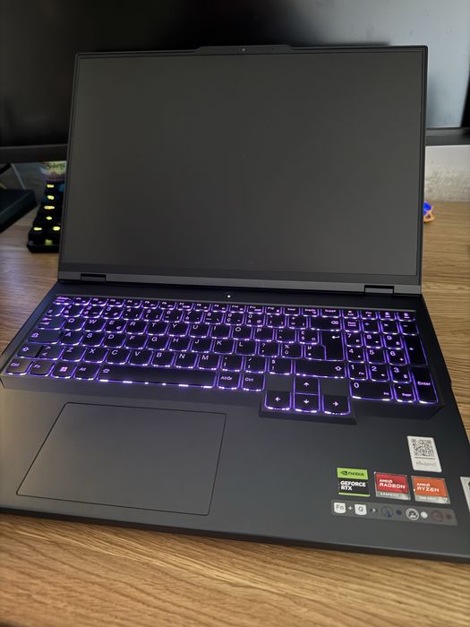 Lenovo legion pro 5 16arx8