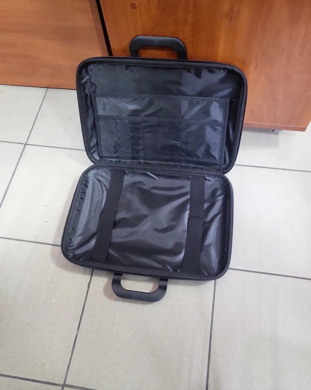 Torba czarna na dokumenty, laptop